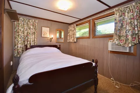 Bedroom - 30 Meadowlark Dr, Wareham, MA 02571 photo 2 of 2