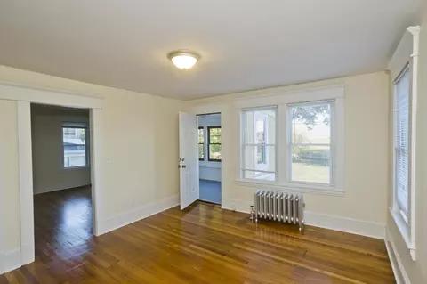 Living - 559-561 Wilbraham Rd, Springfield, MA 01109 photo 2 of 5