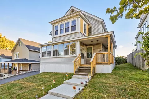 Exterior - 559-561 Wilbraham Rd, Springfield, MA 01109 photo 2 of 6