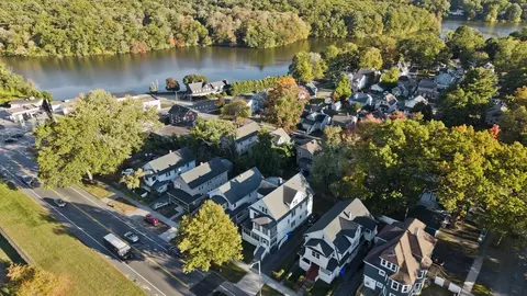 View/Area - 559-561 Wilbraham Rd, Springfield, MA 01109 photo 2 of 2