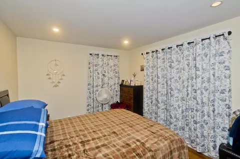 Bedroom - 559-561 Wilbraham Rd, Springfield, MA 01109 photo 8 of 12