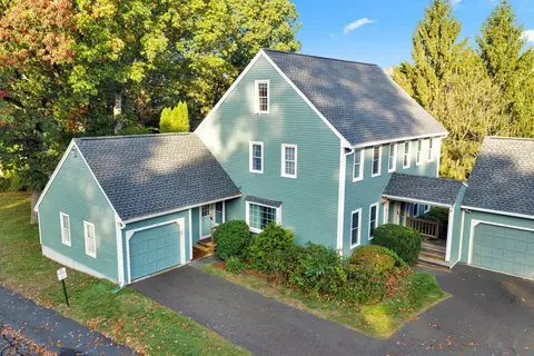 34 Brookdale Cir #34, Shrewsbury, MA 01545