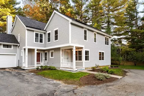 16 Holly Ct #16, Rockland, MA 02370