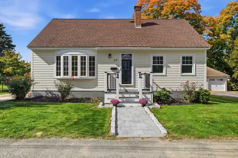 49 Vernon St, Haverhill, MA 01835