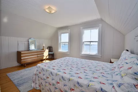 Bedroom - 51 South Blvd, Wareham, MA 02571 photo 4 of 8