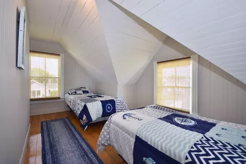 Bedroom - 51 South Blvd, Wareham, MA 02571 photo 7 of 8
