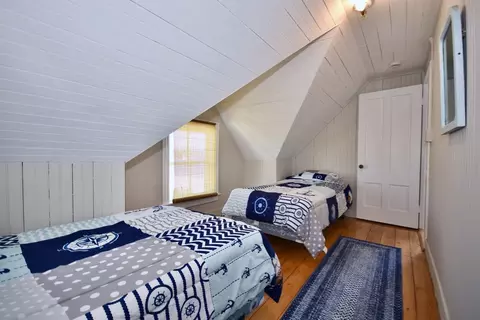 Bedroom - 51 South Blvd, Wareham, MA 02571 photo 6 of 8