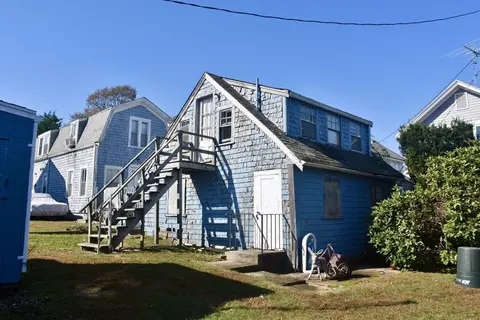 Exterior - 51 South Blvd, Wareham, MA 02571 photo 5 of 7
