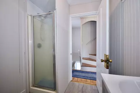 Bath - 51 South Blvd, Wareham, MA 02571 photo 3 of 3