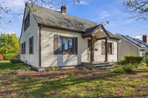 Exterior - 149 Lake St, Webster, MA 01570 photo 3 of 6