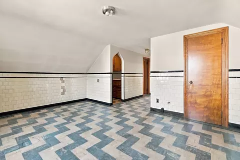 Entry Way - 149 Lake St, Webster, MA 01570 photo 5 of 5