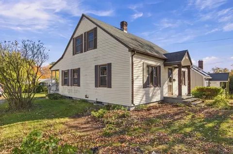 Exterior - 149 Lake St, Webster, MA 01570 photo 4 of 6