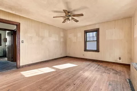 Living - 149 Lake St, Webster, MA 01570 photo 1 of 1
