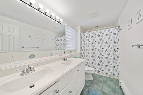 Bath - 57 Ocean Dr, Scituate, MA 02066 photo 3 of 4