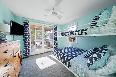 Bedroom - 57 Ocean Dr, Scituate, MA 02066 photo 6 of 7
