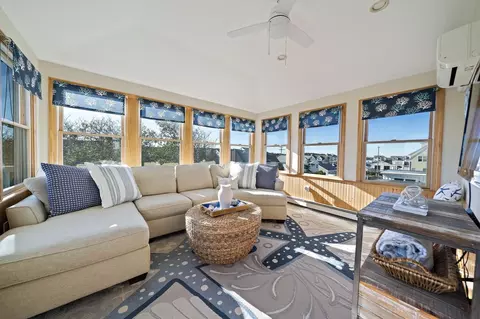 Living - 57 Ocean Dr, Scituate, MA 02066 photo 5 of 6