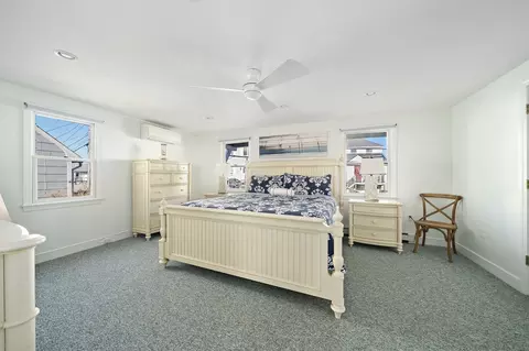 Bedroom - 57 Ocean Dr, Scituate, MA 02066 photo 4 of 7