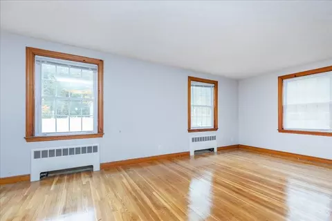 Living - 20 Wright St, North Reading, MA 01864 photo 1 of 6