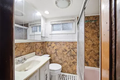 Bath - 80 Better Way, Springfield, MA 01119 photo 1 of 1