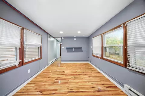 Living - 80 Better Way, Springfield, MA 01119 photo 3 of 4