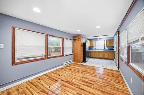 Living - 80 Better Way, Springfield, MA 01119 photo 1 of 4