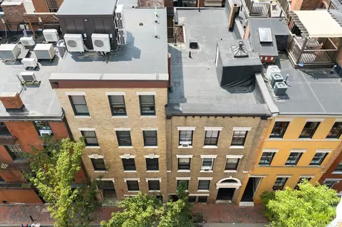 98 Myrtle St, Boston, MA 02114