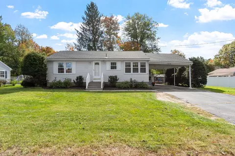 64 Autumn Dr, Fitchburg, MA 01420