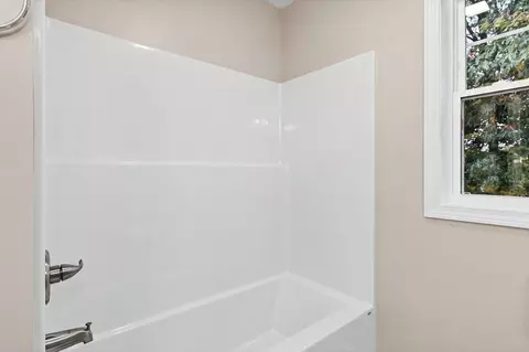 Bath - 167 Dorset St, Springfield, MA 01108 photo 3 of 4