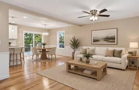 Living - 167 Dorset St, Springfield, MA 01108 photo 3 of 6