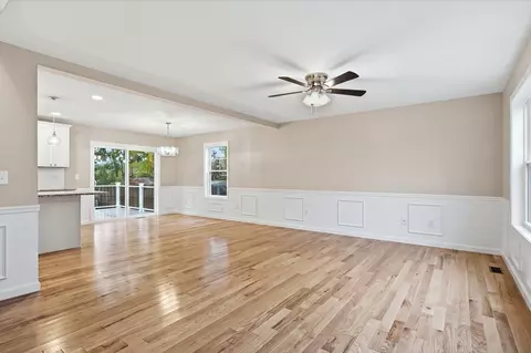 Living - 167 Dorset St, Springfield, MA 01108 photo 2 of 6