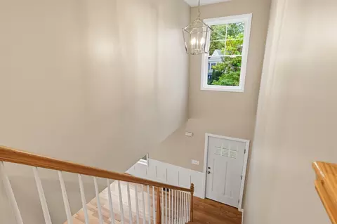 Entry Way - 167 Dorset St, Springfield, MA 01108 photo 2 of 3