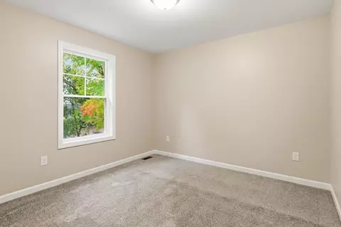Bedroom - 167 Dorset St, Springfield, MA 01108 photo 4 of 11