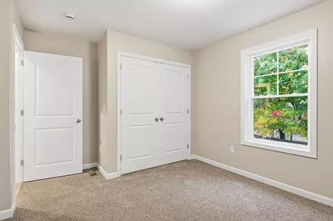 Bedroom - 167 Dorset St, Springfield, MA 01108 photo 5 of 11