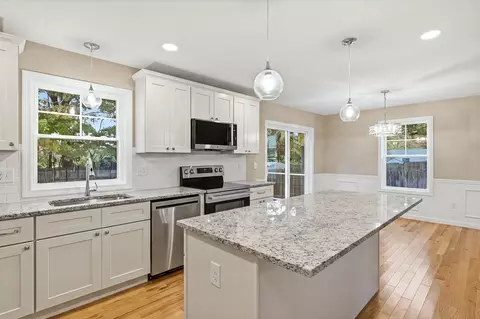 Kitchen - 167 Dorset St, Springfield, MA 01108 photo 3 of 4