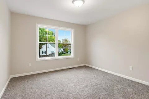 Bedroom - 167 Dorset St, Springfield, MA 01108 photo 9 of 11