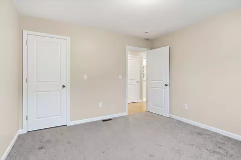 Bedroom - 167 Dorset St, Springfield, MA 01108 photo 11 of 11