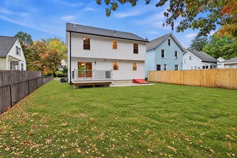 Exterior - 167 Dorset St, Springfield, MA 01108 photo 9 of 11