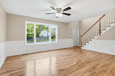 Living - 167 Dorset St, Springfield, MA 01108 photo 1 of 6