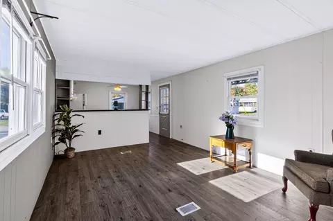 Living - 47 Clems Way, Acushnet, MA 02743 photo 2 of 4