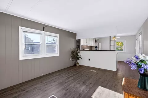 Living - 47 Clems Way, Acushnet, MA 02743 photo 3 of 4