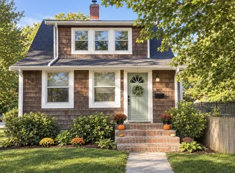 507 Union St, Weymouth, MA 02190