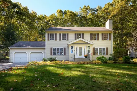 57 Ennis Rd, Oxford, MA 01537