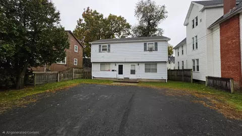 64 Howes, Springfield, MA 01118 photo 2