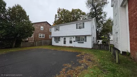 64 Howes, Springfield, MA 01118 photo 3