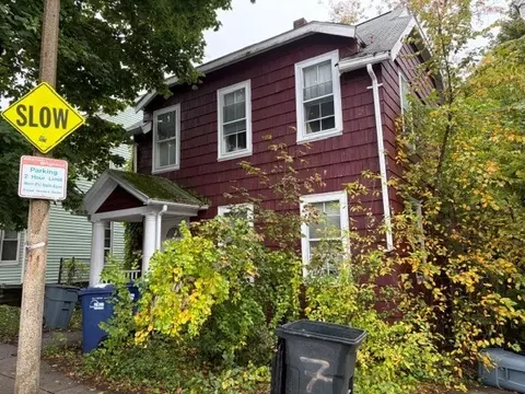 11 Gordon St, Allston, MA 02134