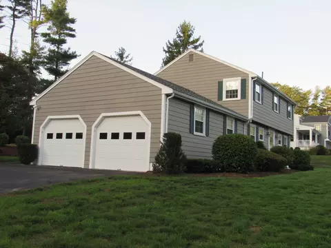 Exterior - 14 Pinegrove Rd, Hingham, MA 02043 photo 2 of 5