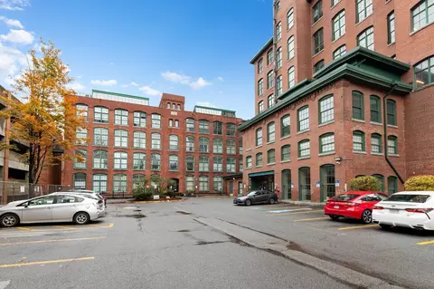 200 Market St #413, Lowell, MA 01852
