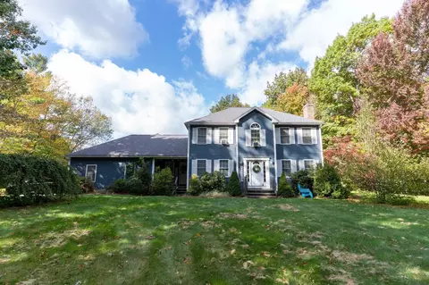 257 Pommogussett Rd, Rutland, MA 01543