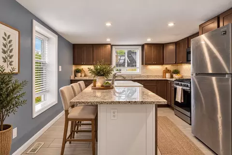48 Wall, Bridgewater, MA 02324