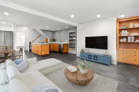 20 Chestnut St, Newburyport, MA 01950